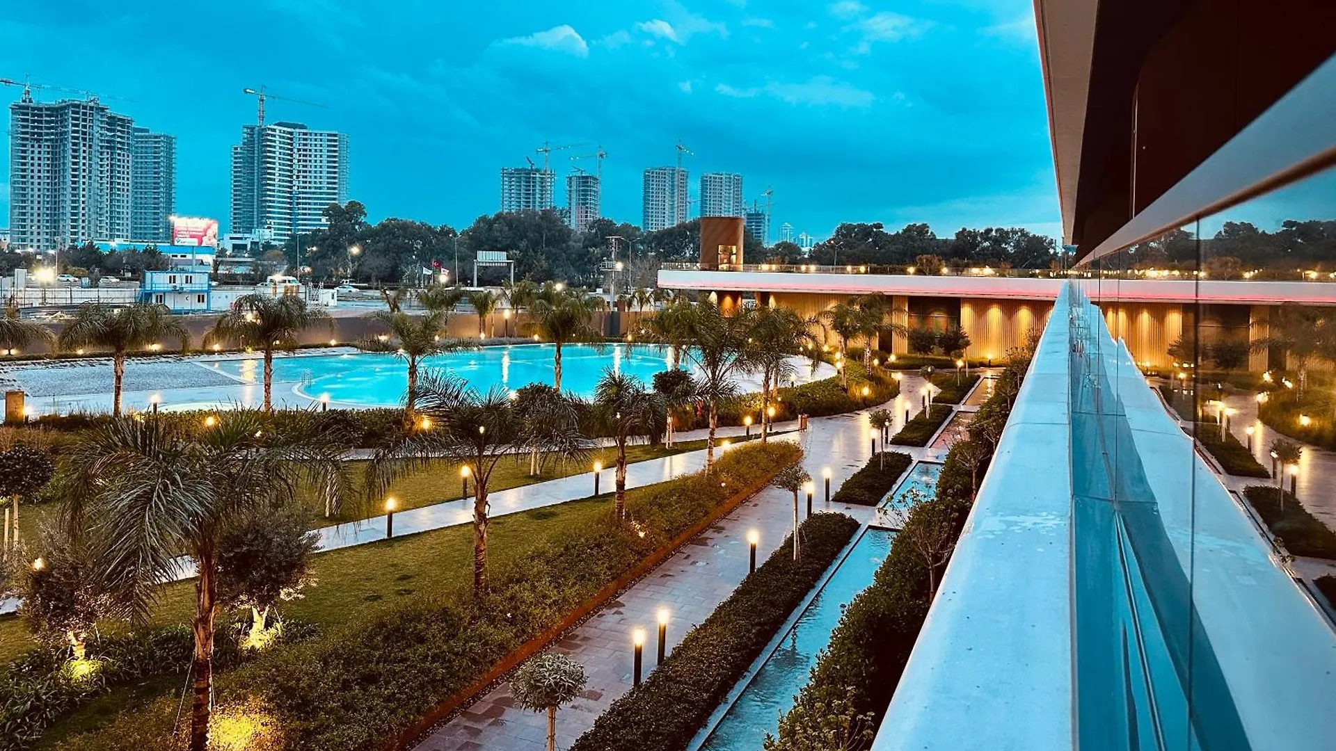 Apartamento Otel Konforunda Lux Residence Esmirna
